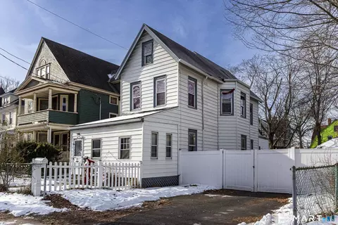 123 Beacon St, Hartford, CT 06105