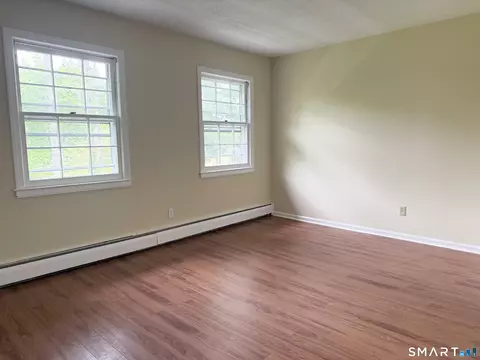 Living - 116 Commerce St #5, Clinton, CT 06413 photo 2 of 3