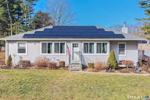 10 Clancy St, East Haven, CT 06512