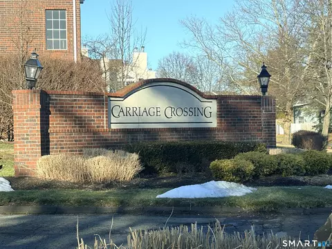 180 Carriage Crossing Ln #180, Middletown, CT 06457
