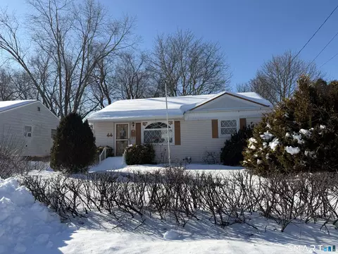 44 Great Plain Rd, Norwich, CT 06360