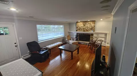 Living - 56 Dessa Dr, Hamden, CT 06517 photo 2 of 2