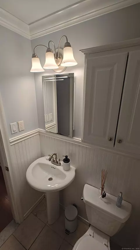 Bath - 56 Dessa Dr, Hamden, CT 06517 photo 1 of 5