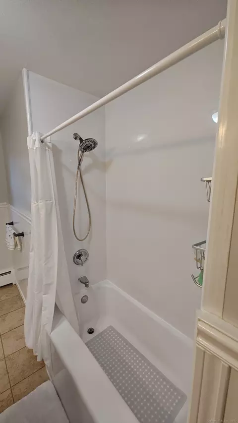 Bath - 56 Dessa Dr, Hamden, CT 06517 photo 5 of 5