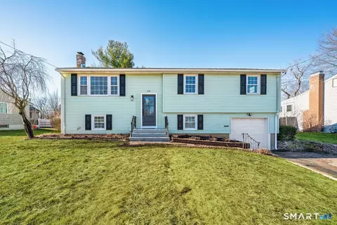 236 Old Farm Dr, Newington, CT 06111