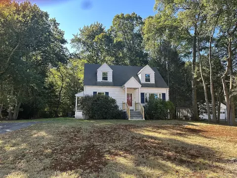 28 North Ave, North Haven, CT 06473
