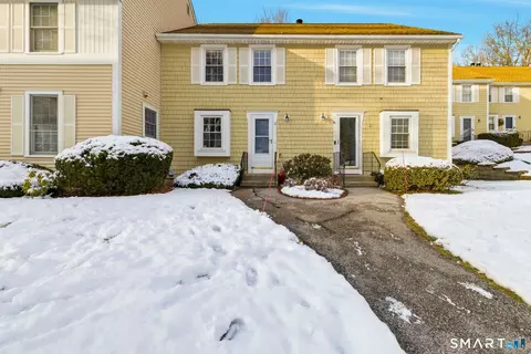 17 Hubbard Run Dr #17, Glastonbury, CT 06033