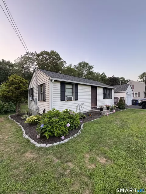 122 Wells Rd, East Windsor, CT 06088