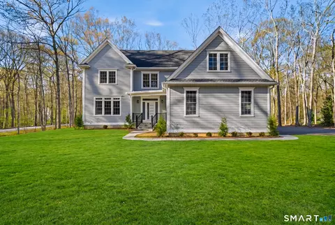 2 Berberis Dr, Old Lyme, CT 06371