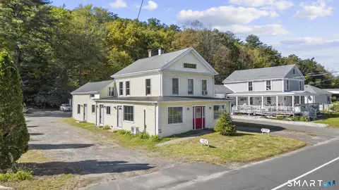 433 Main St, New Hartford, CT 06057