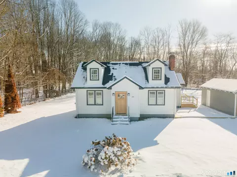 240 Browning Rd, Norwich, CT 06360