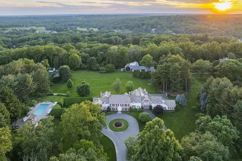 865 Hollow Tree Ridge Rd, Darien, CT 06820