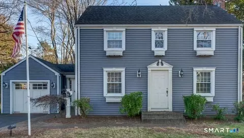 89 Forest St, East Hartford, CT 06118