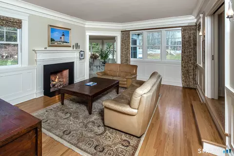 Living - 253 Rivergate Dr, Wilton, CT 06897 photo 3 of 4