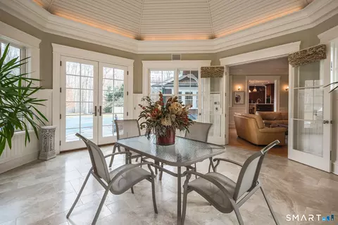 Dining - 253 Rivergate Dr, Wilton, CT 06897 photo 2 of 2