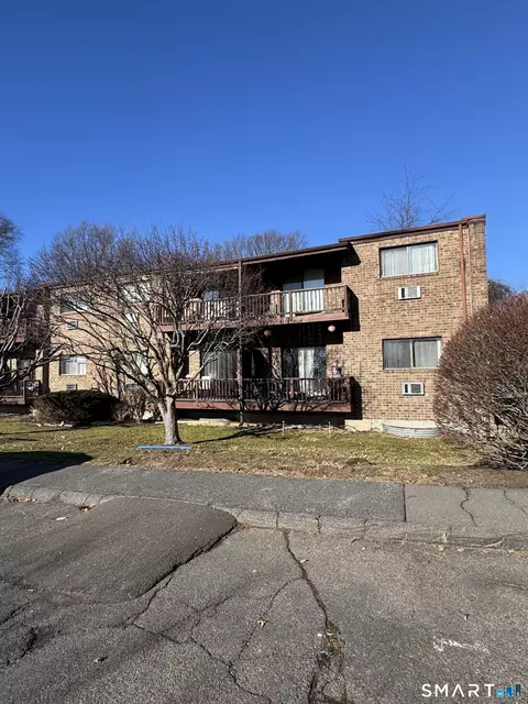 235 Henry Ave #12G, Stratford, CT 06614