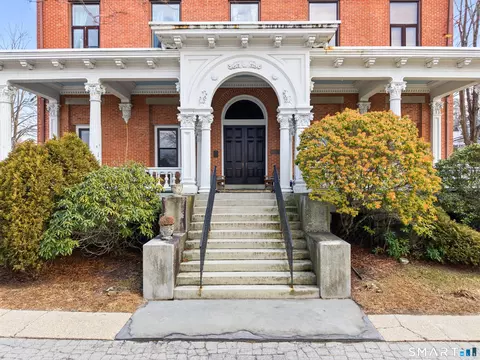 26 Greene Ave #A2, Norwich, CT 06360