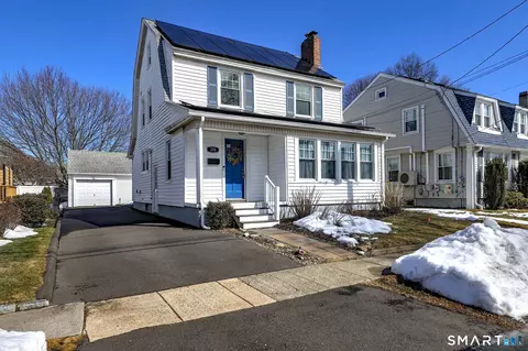 376 Windsor Ave, Stratford, CT 06614