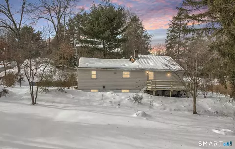 12 Woodside St, Burlington, CT 06013