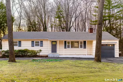 24 Evergreen Rd, Northford, CT 06472