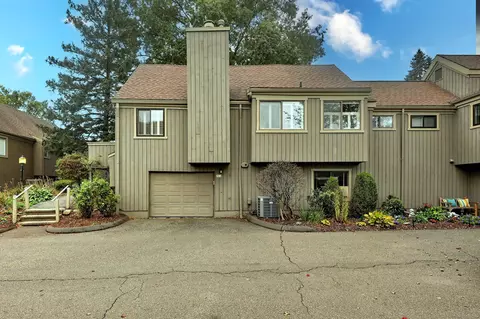 195 Bayfield Ln #A, Stratford, CT 06614