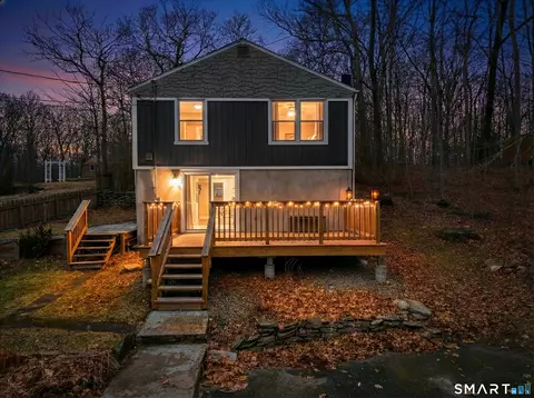 47 Ledge Rd, Lebanon, CT 06249