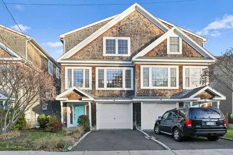 65 Thorpe St #65, Fairfield, CT 06824