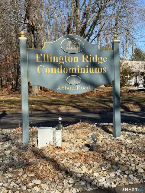 1 Abbott Rd #128, Ellington, CT 06029