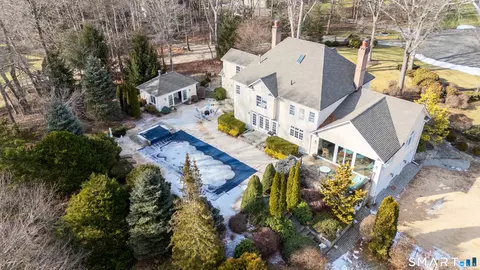 12 Fox Run Dr, Easton, CT 06612