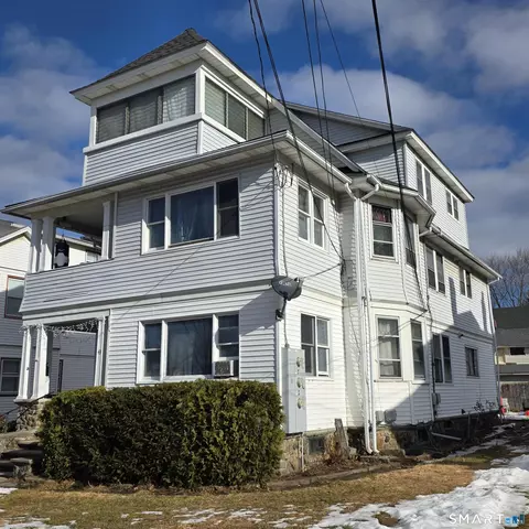 43 Ninth Ave, Danbury, CT 06810