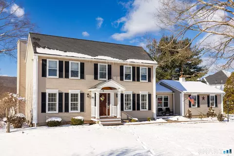 191 N Main St, East Granby, CT 06026