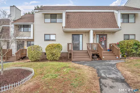 3 Spice Hill Dr #3, Wallingford, CT 06492