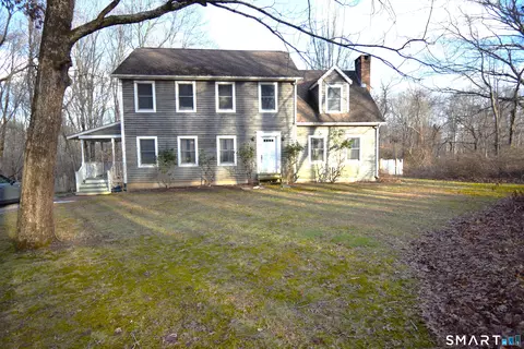 300 Mungertown Rd, Madison, CT 06443