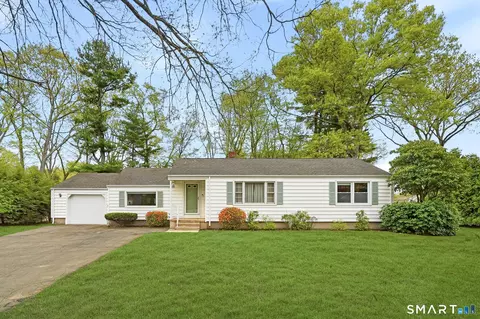 172 Pool Rd, North Haven, CT 06473
