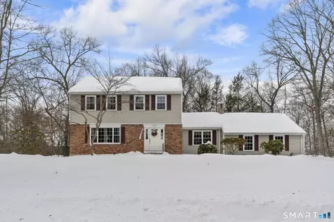 1296 Deer Run Cir, Cheshire, CT 06410