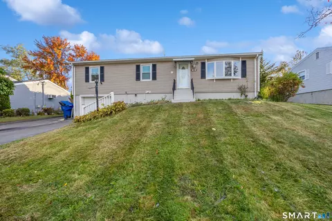197 Hickory Hill Dr, Waterbury, CT 06708