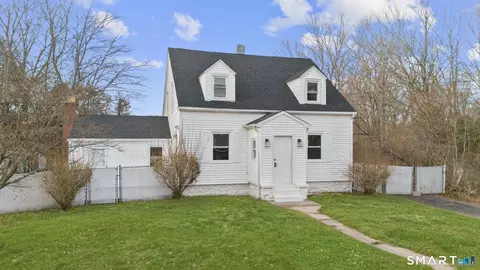 556 Dunbar Hill Rd, Hamden, CT 06514