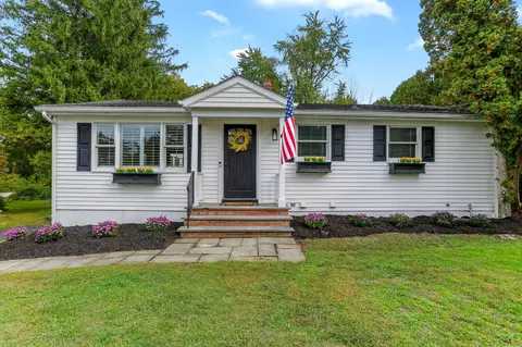 40 North St, Ridgefield, CT 06877