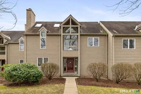 55 Timberwood Rd #55, West Hartford, CT 06117