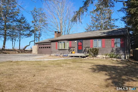 1774 Bunker Hill Rd, Watertown, CT 06795