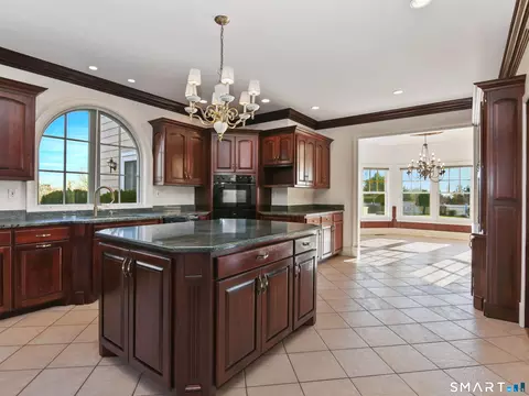 Kitchen - 7 Long Meadow Ln, Redding, CT 06896 photo 2 of 3