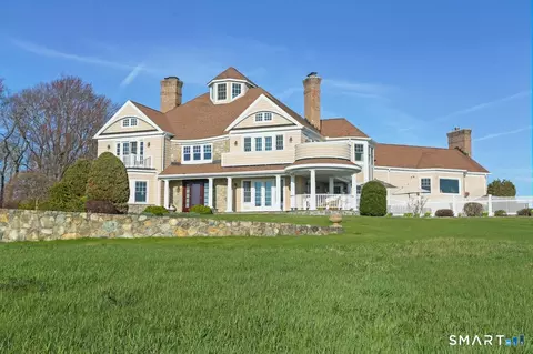 Exterior - 7 Long Meadow Ln, Redding, CT 06896 photo 1 of 2