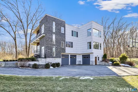 1030 Beechlawn Ter, Orange, CT 06477