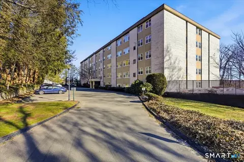 707 Mix Ave #38, Hamden, CT 06514
