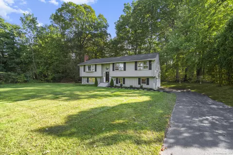 779 Bridge St, Suffield, CT 06078