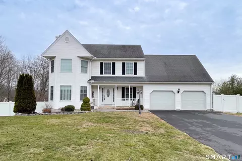1 Bertini Ln, Wallingford, CT 06492
