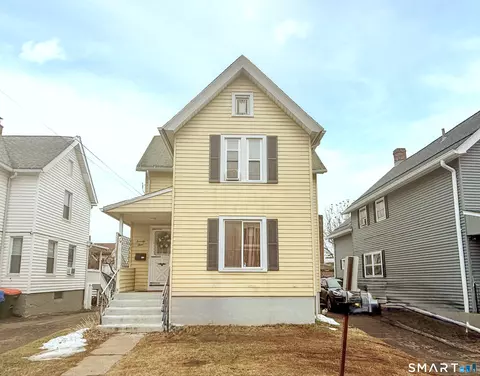 74 Randolph Ave, Meriden, CT 06451