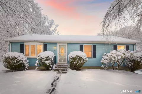 275 Moosup Pond Rd, Moosup, CT 06354