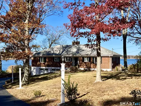 105 Fenwood Dr, Old Saybrook, CT 06475