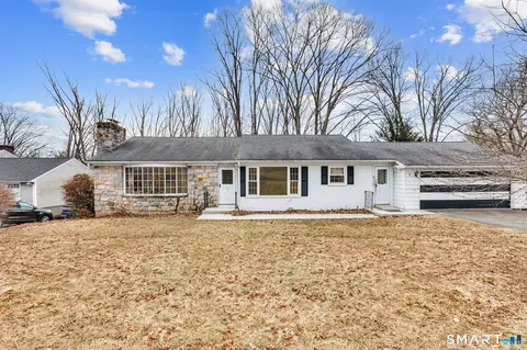 9 Greenview Rd, Danbury, CT 06811